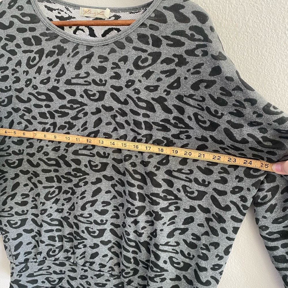 Liberty Love Grey and Black Leopard Print Top 1XL - Picture 3 of 6